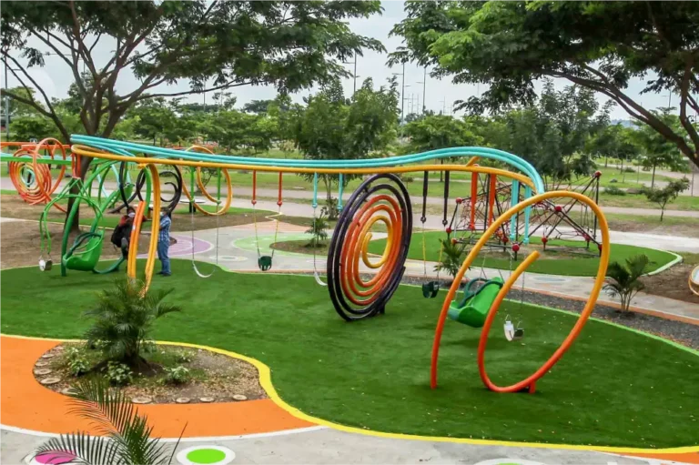 columpio-espiral-juegos-infantiles-ecuador-the-playground-atelier